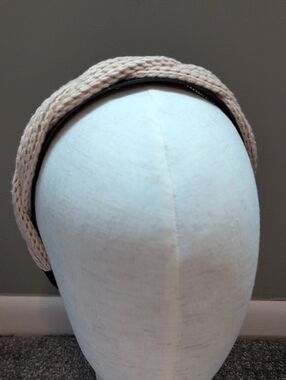 Knitted Twist Tan and Black Headband